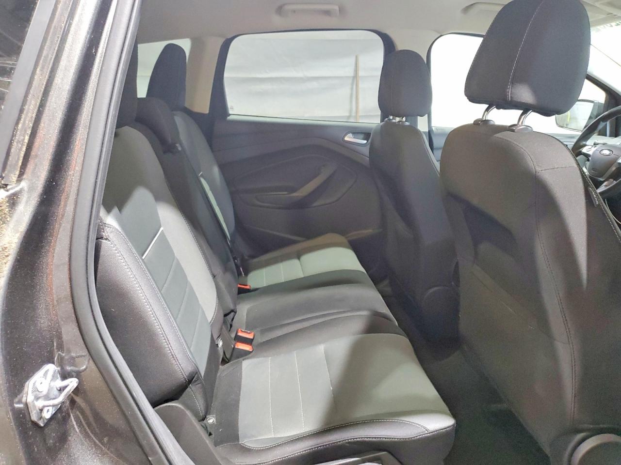 2015 FORD ESCAPE SE photo 11