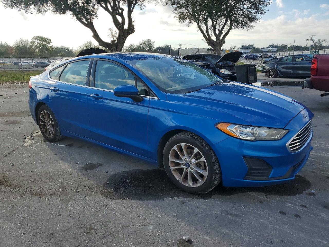 2019 FORD FUSION SE photo 4