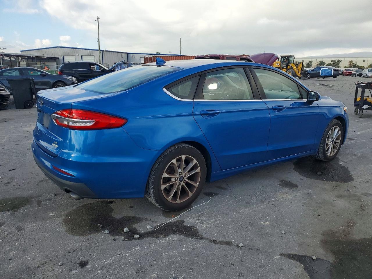 2019 FORD FUSION SE photo 3
