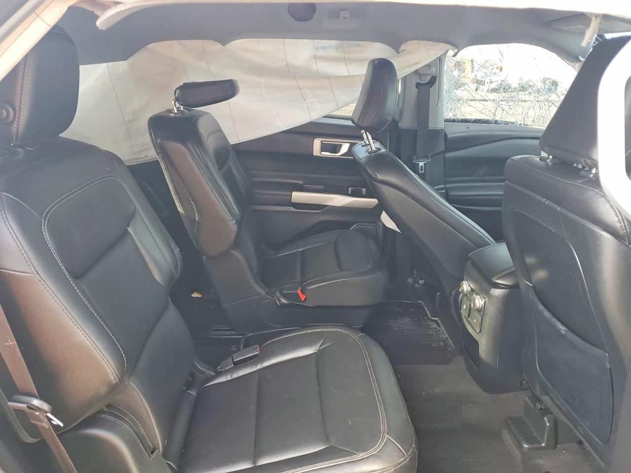 2020 FORD EXPLORER XLT photo 11