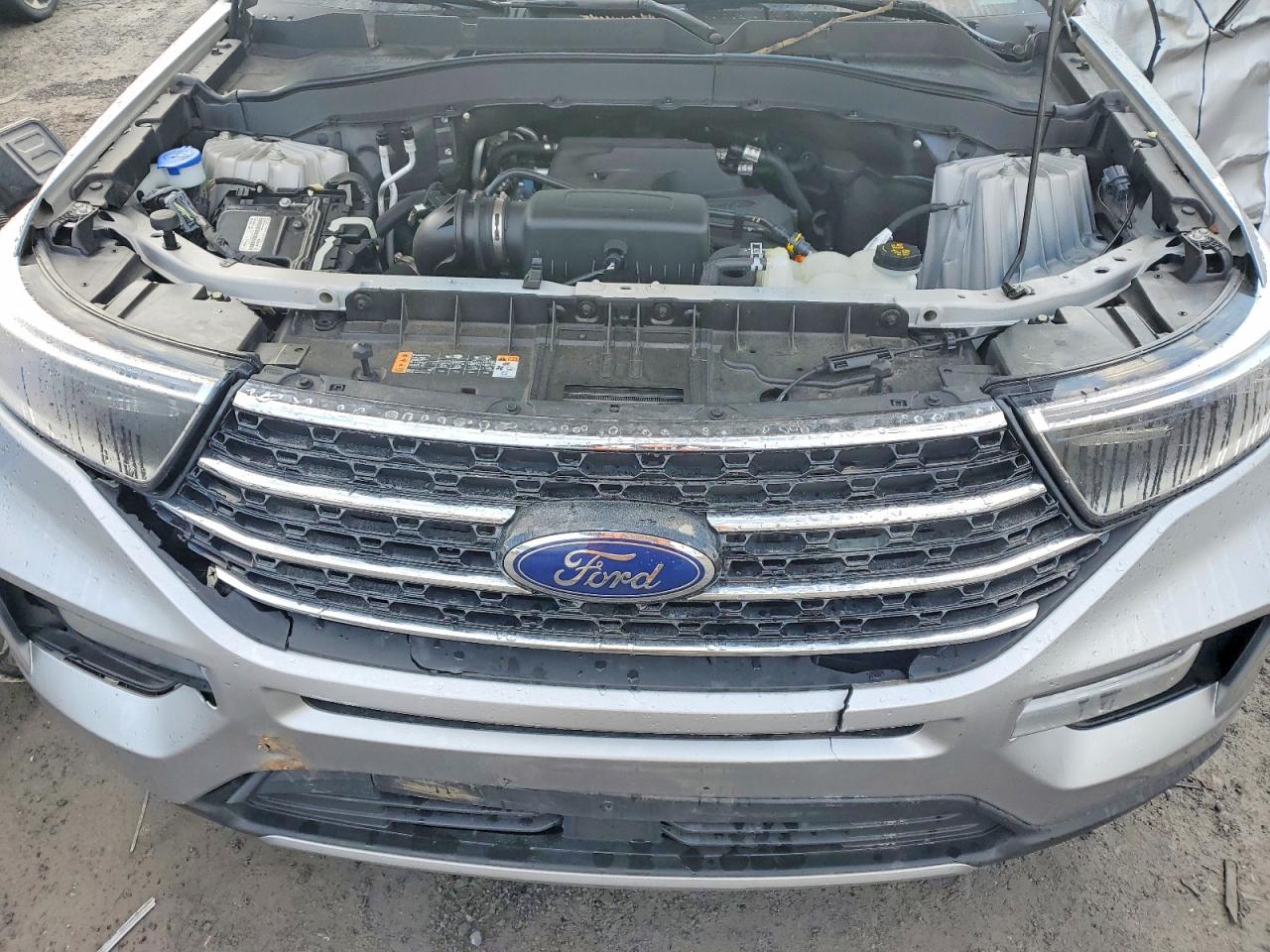 2020 FORD EXPLORER XLT photo 12