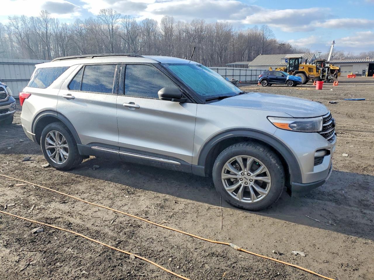 2020 FORD EXPLORER XLT photo 4