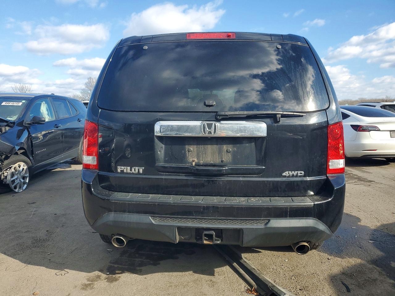 2015 HONDA PILOT EX photo 6