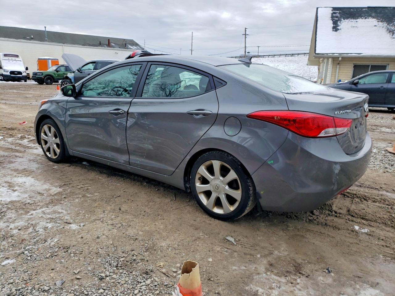 2013 HYUNDAI ELANTRA GLS photo 2