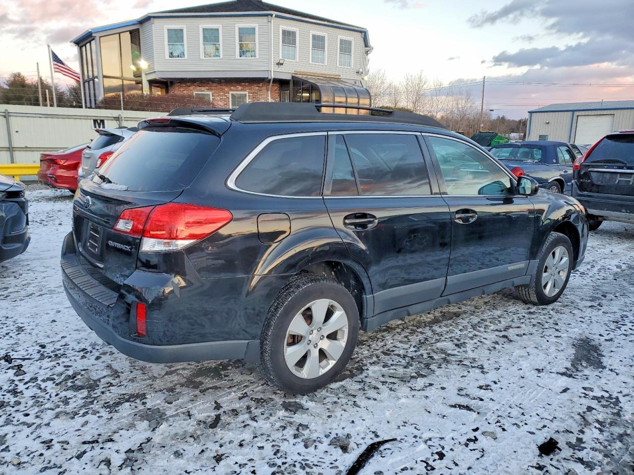 2012 SUBARU OUTBACK 2.5I PREMIUM photo 3