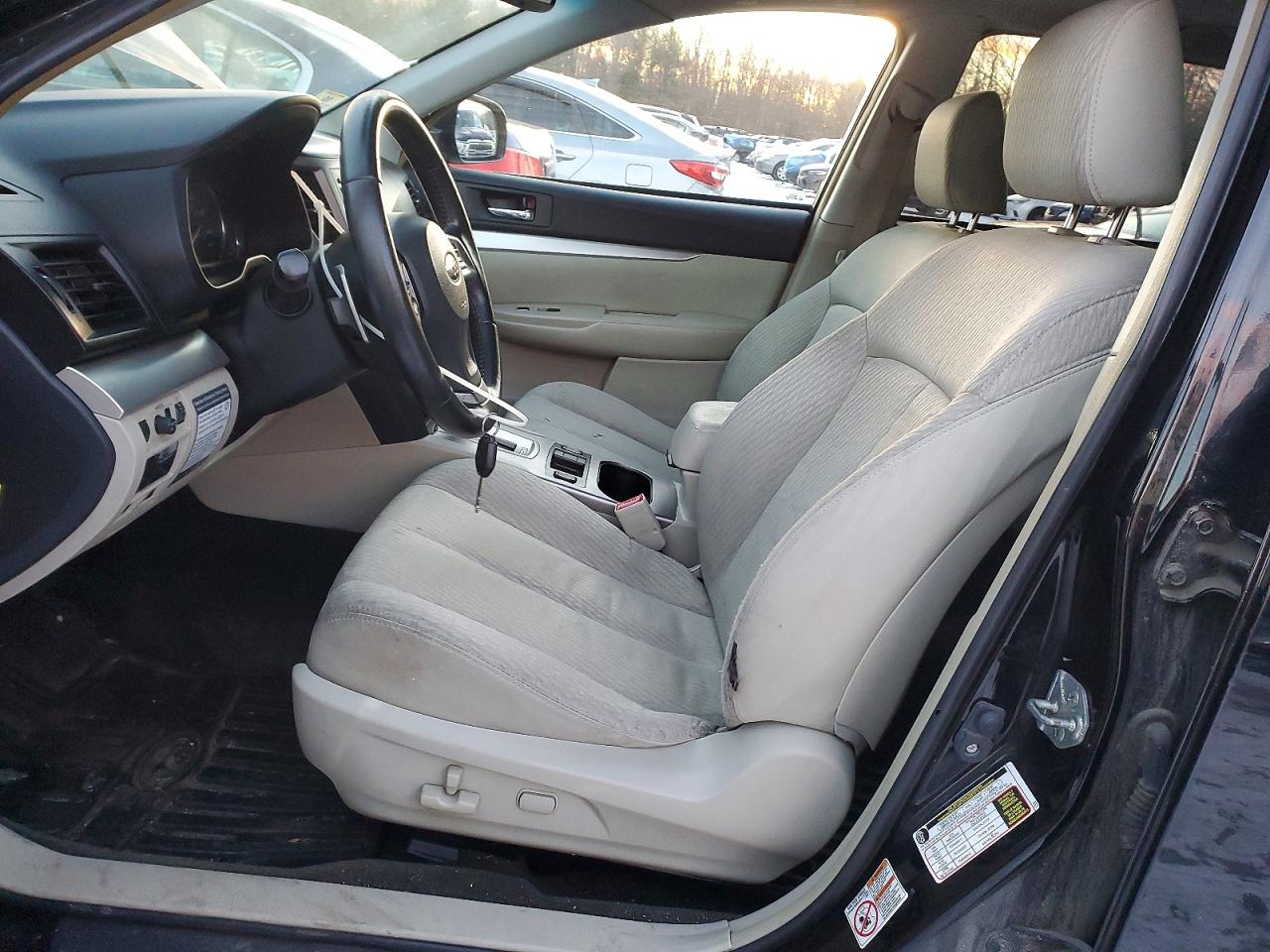 2012 SUBARU OUTBACK 2.5I PREMIUM photo 7