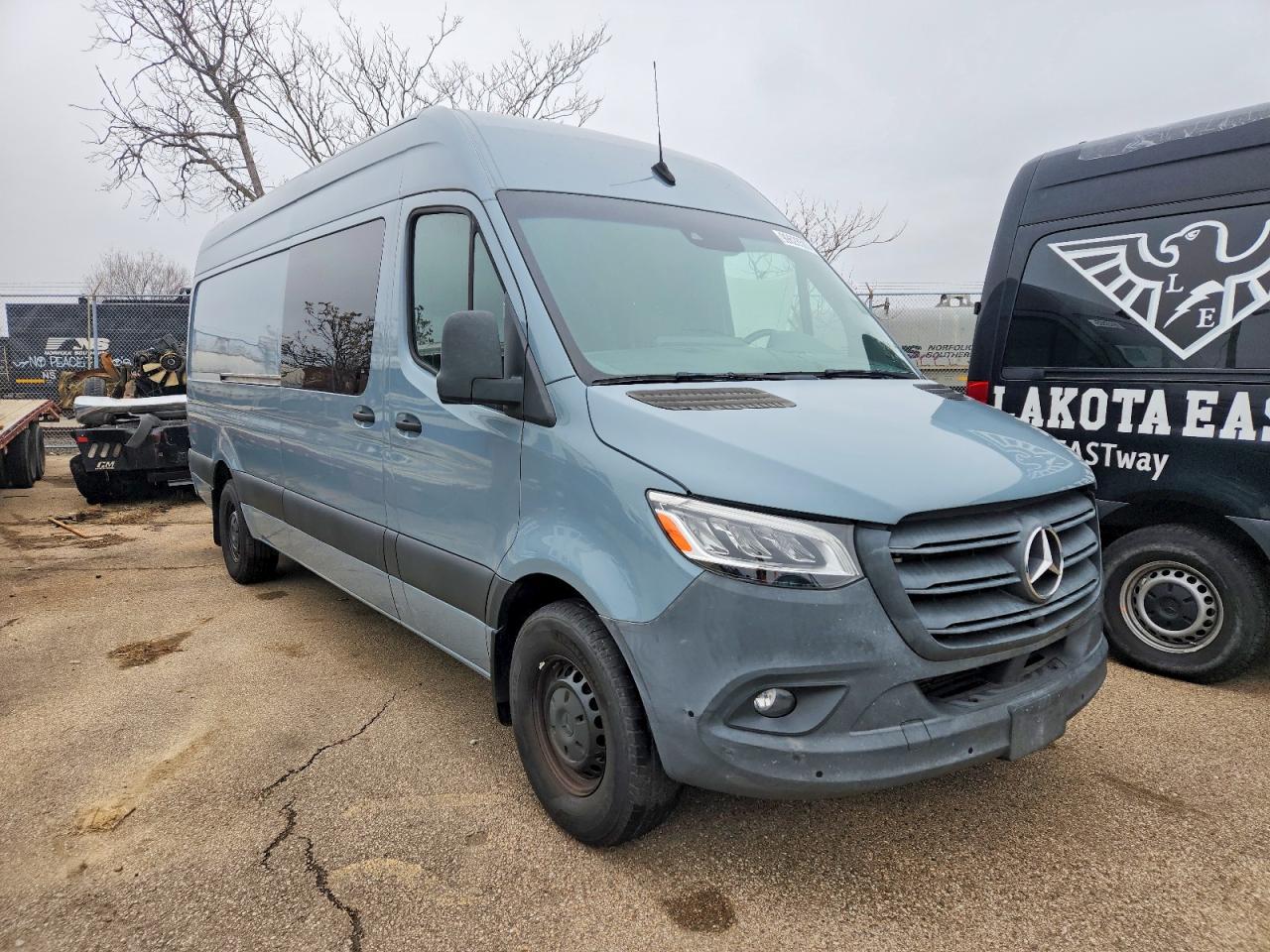 2021 MERCEDES-BENZ SPRINTER 2500 photo 4