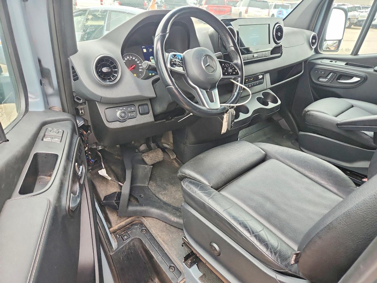 2021 MERCEDES-BENZ SPRINTER 2500 photo 8