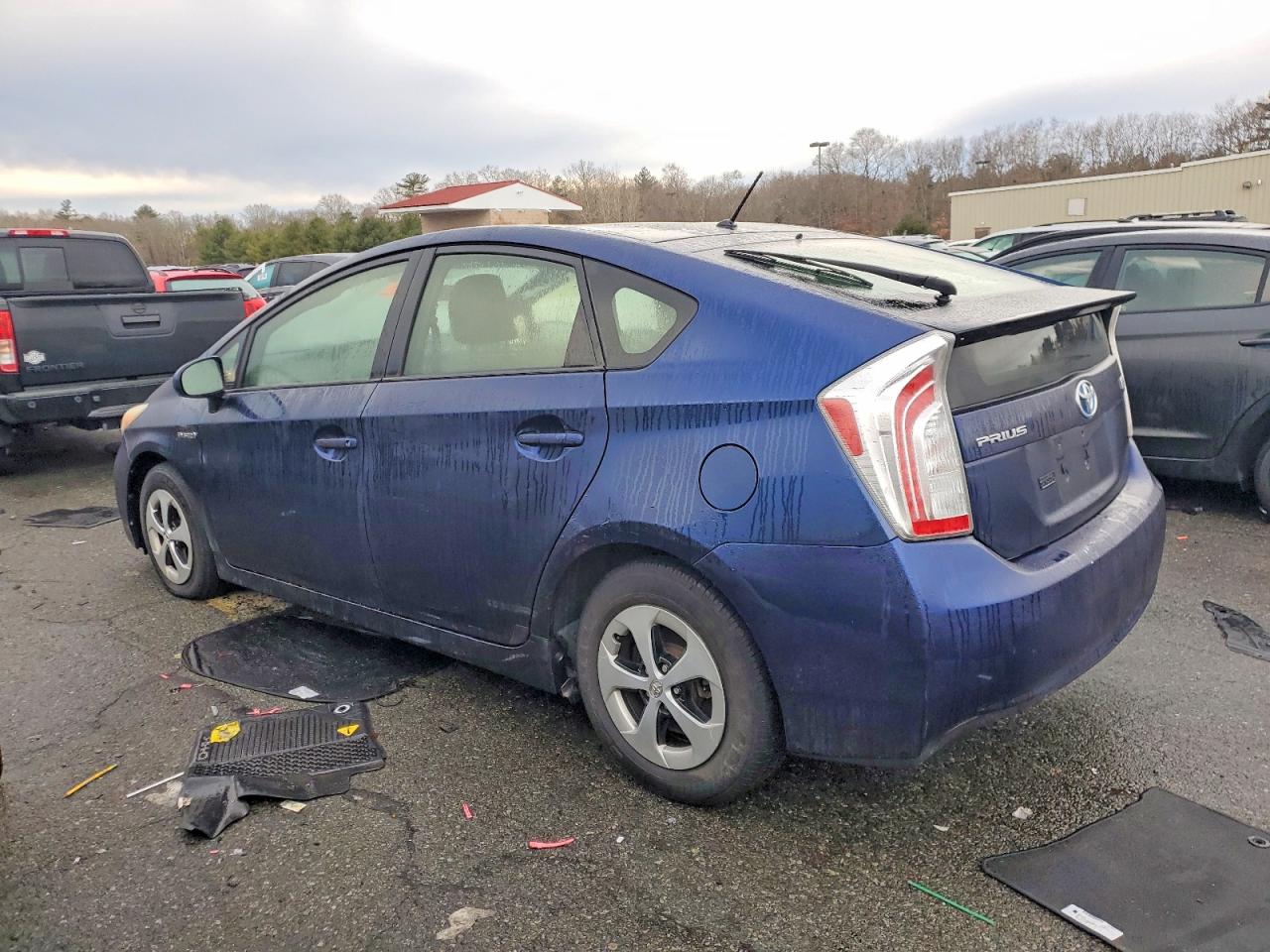 2012 TOYOTA PRIUS photo 2