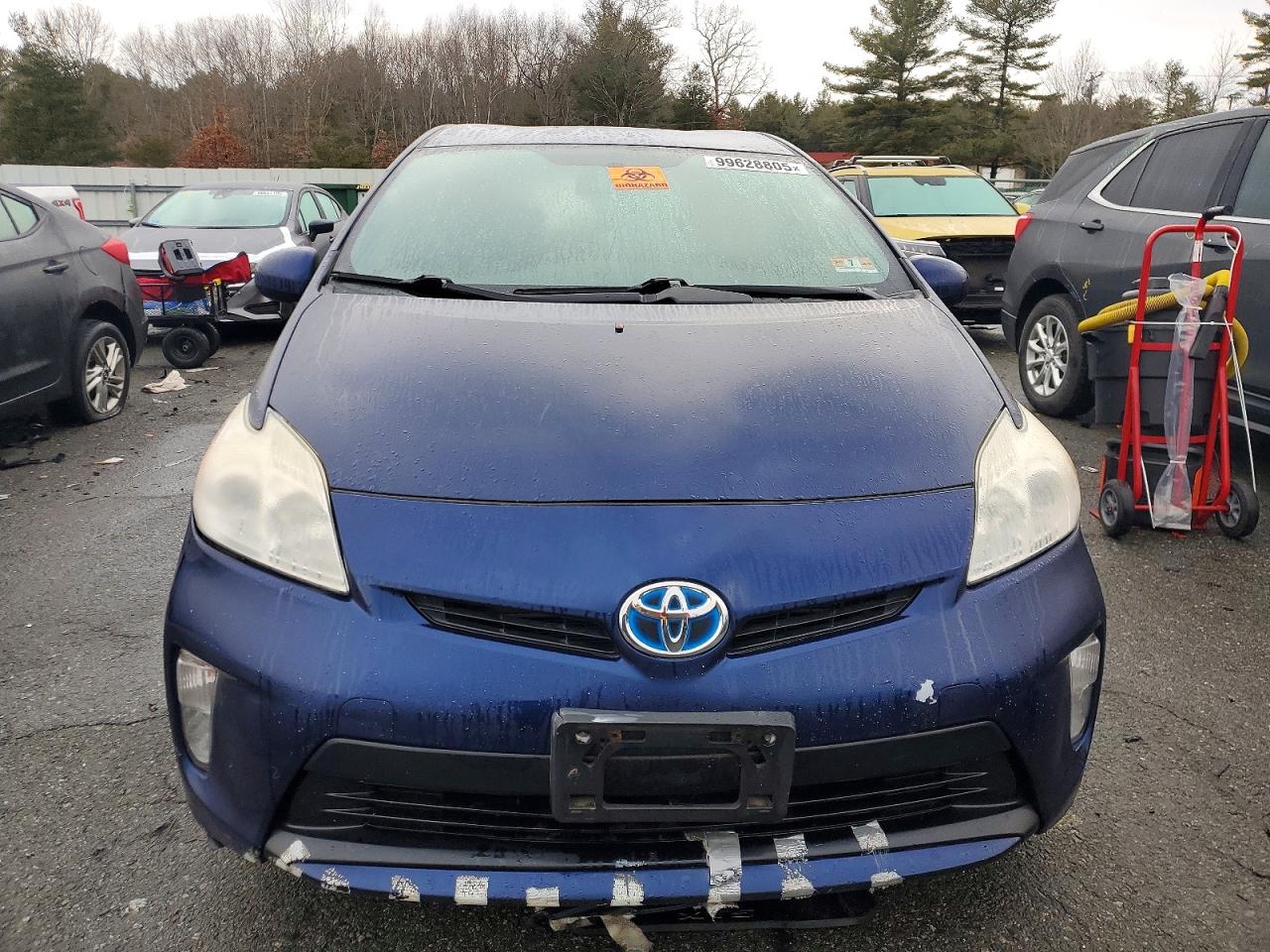 2012 TOYOTA PRIUS photo 5