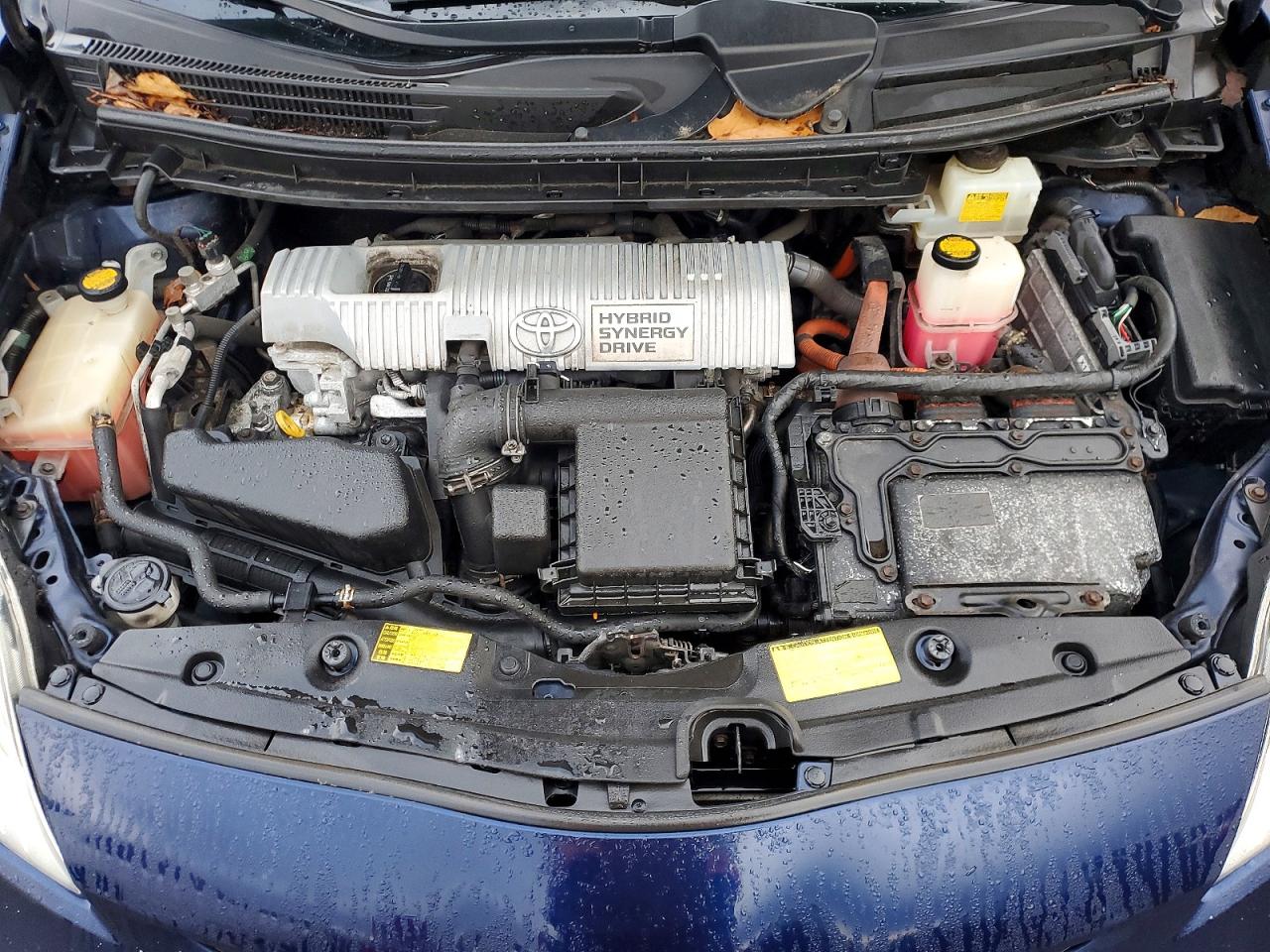 2012 TOYOTA PRIUS photo 11