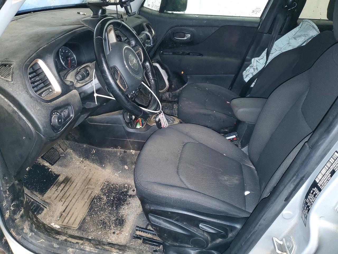 2017 JEEP RENEGADE LATITUDE photo 7