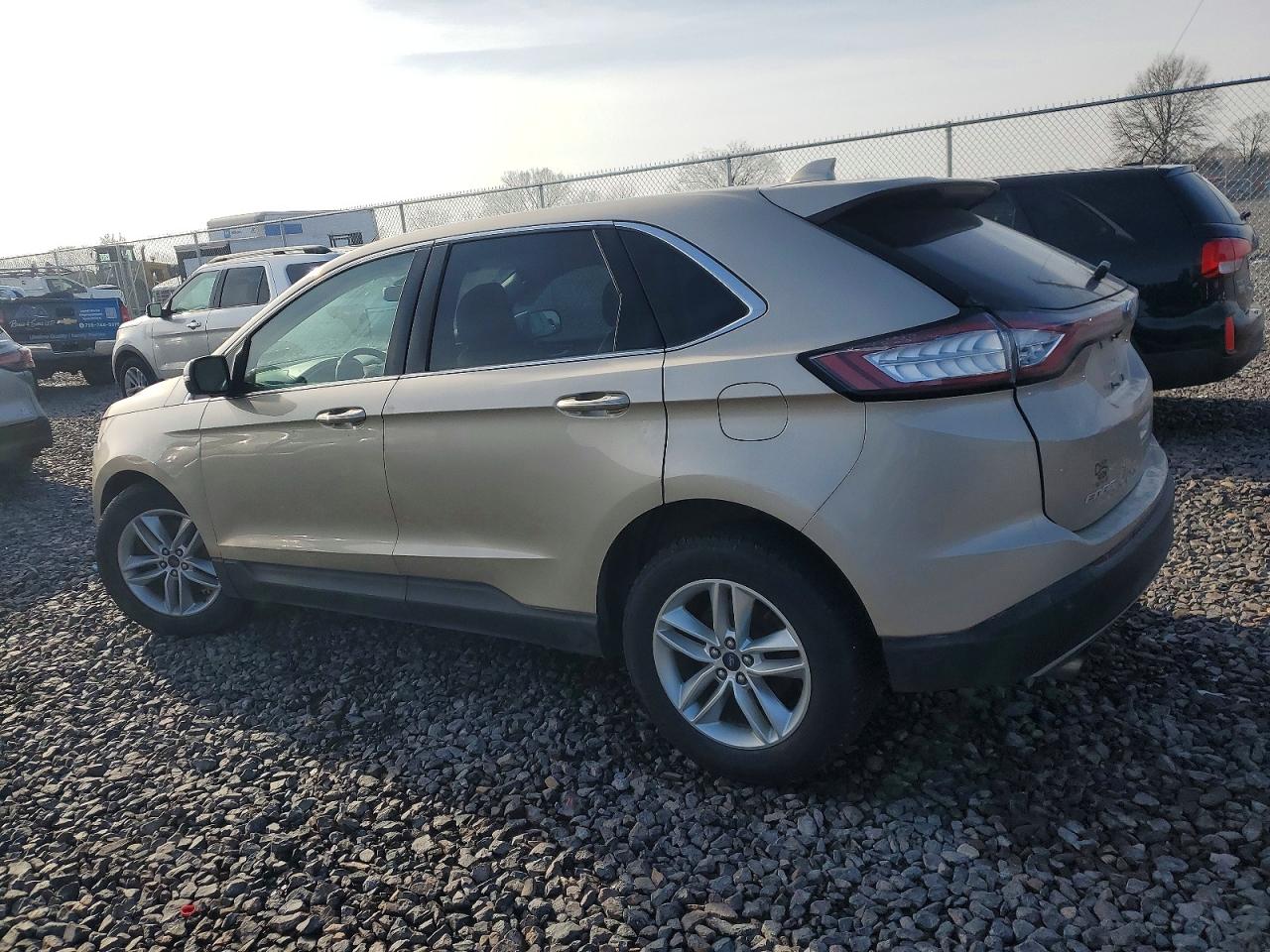 2017 FORD EDGE SEL photo 2