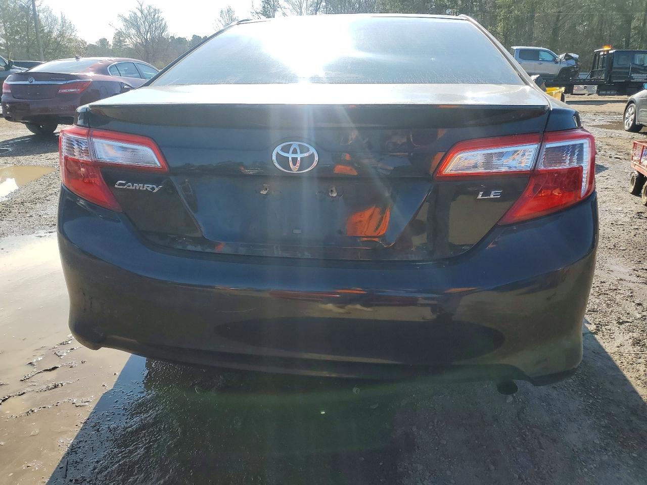 2012 TOYOTA CAMRY BASE photo 6