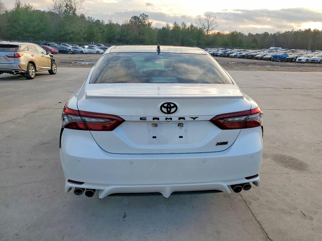 2022 TOYOTA CAMRY XSE photo 11