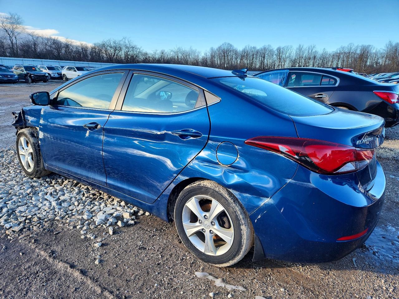 2016 HYUNDAI ELANTRA SE photo 2