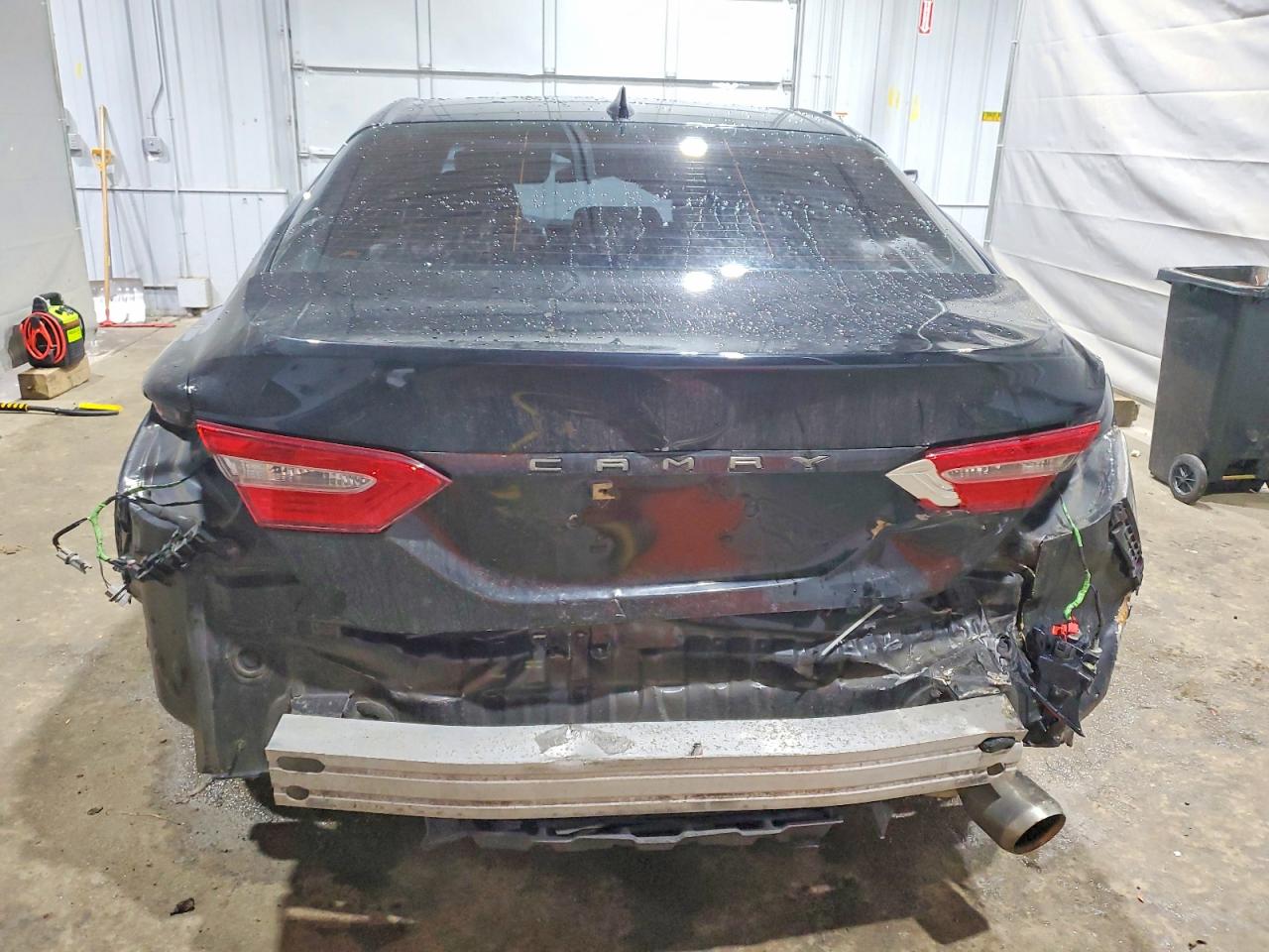 2020 TOYOTA CAMRY LE photo 6