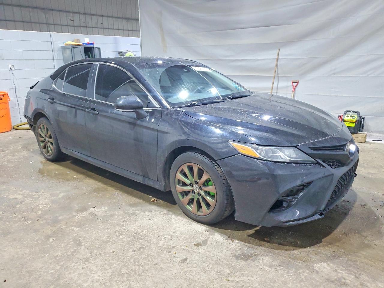 2020 TOYOTA CAMRY LE photo 4
