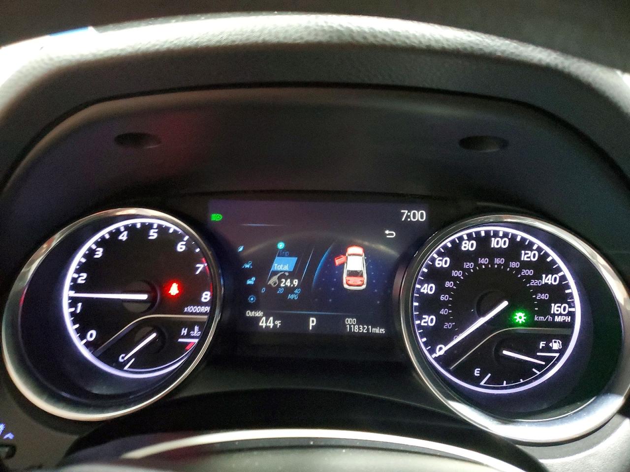 2020 TOYOTA CAMRY LE photo 9