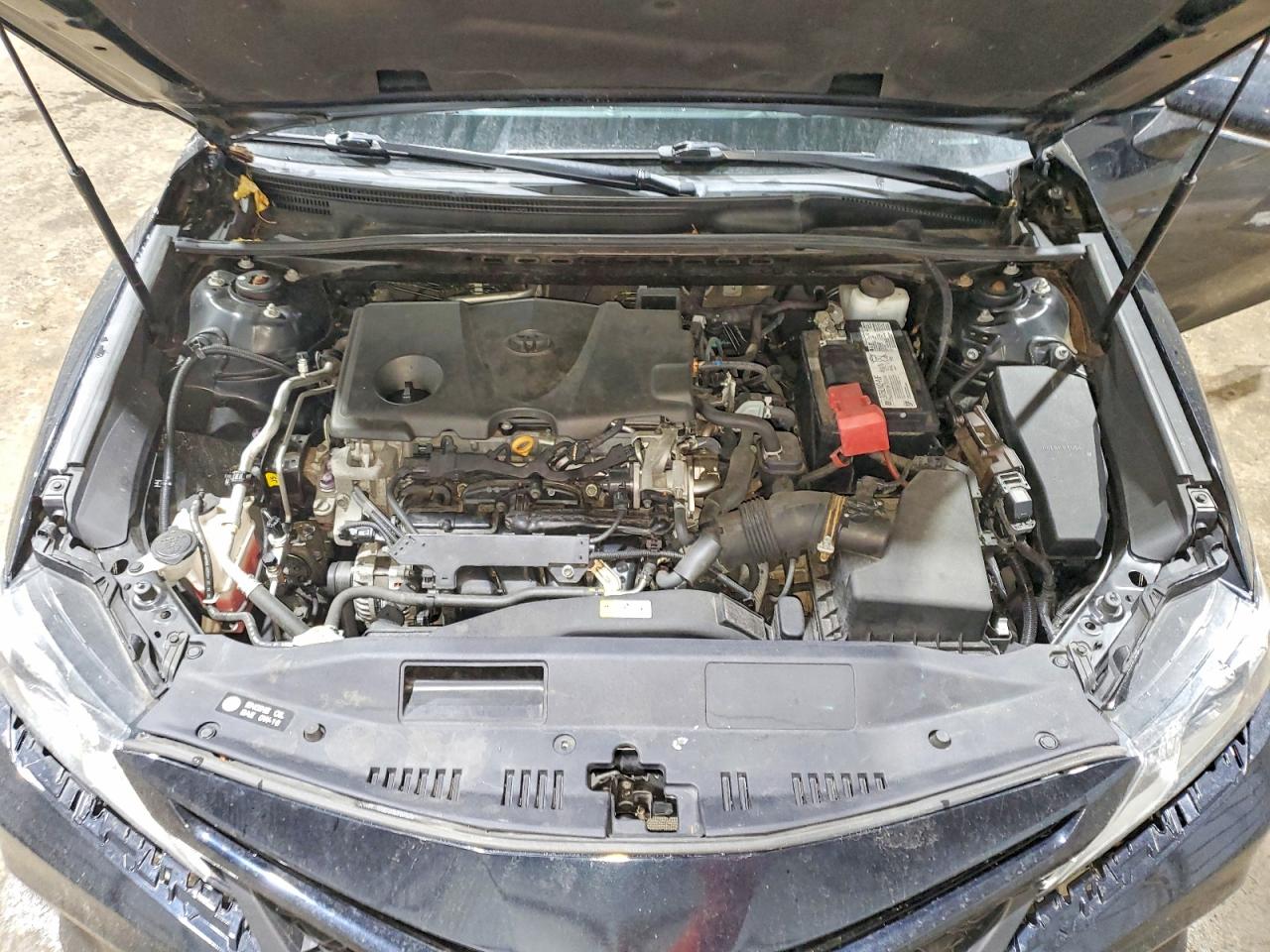 2020 TOYOTA CAMRY LE photo 11