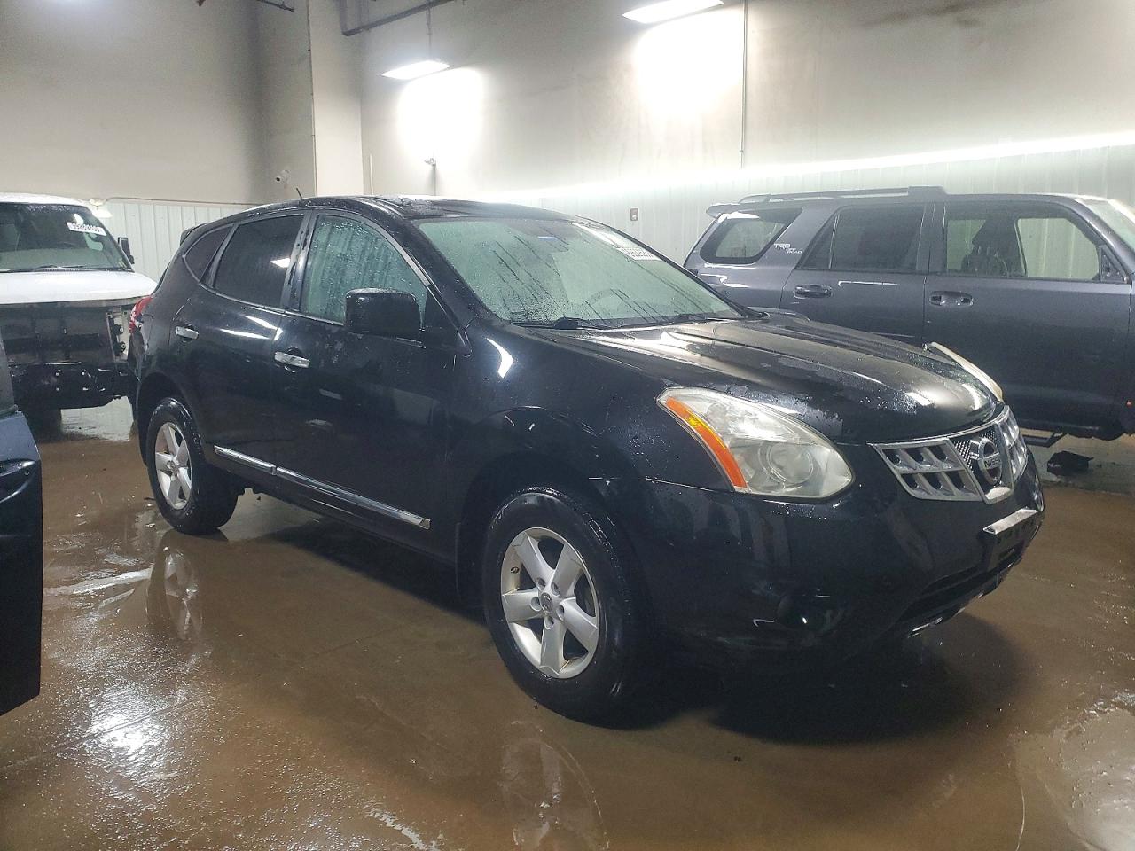 2013 NISSAN ROGUE S photo 4
