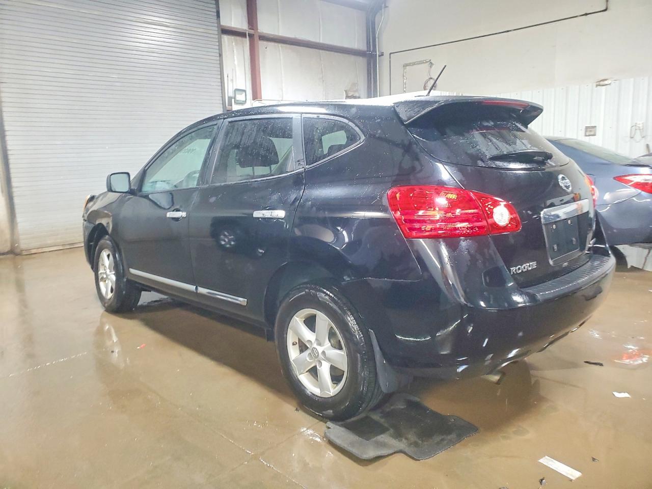 2013 NISSAN ROGUE S photo 2