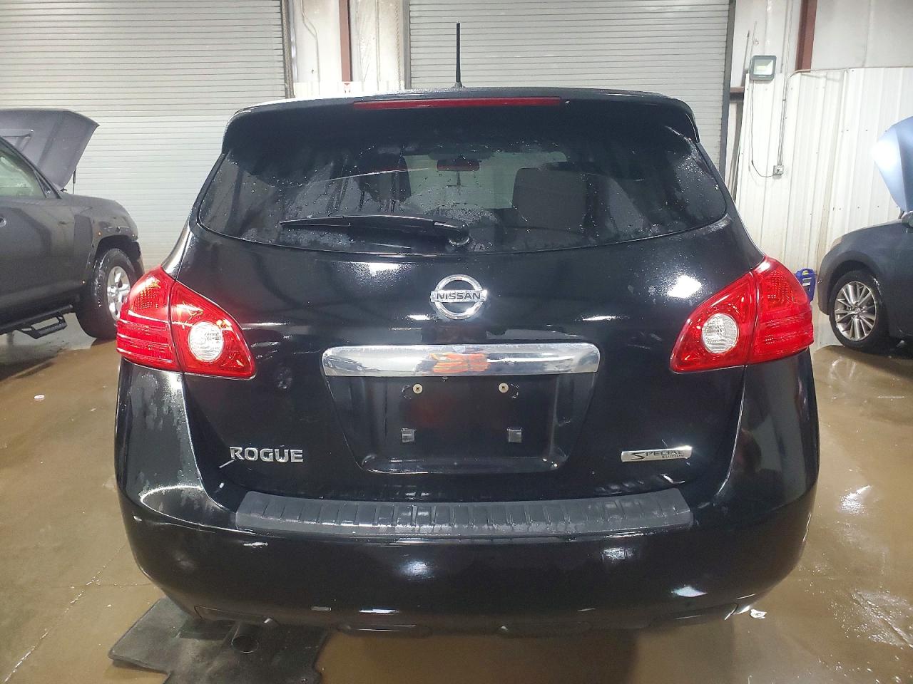 2013 NISSAN ROGUE S photo 6