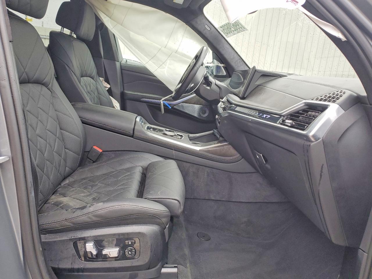 2024 BMW X7 XDRIVE40I photo 7