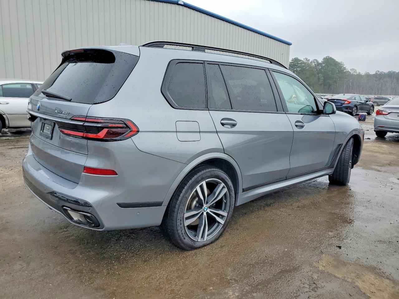 2024 BMW X7 XDRIVE40I photo 3