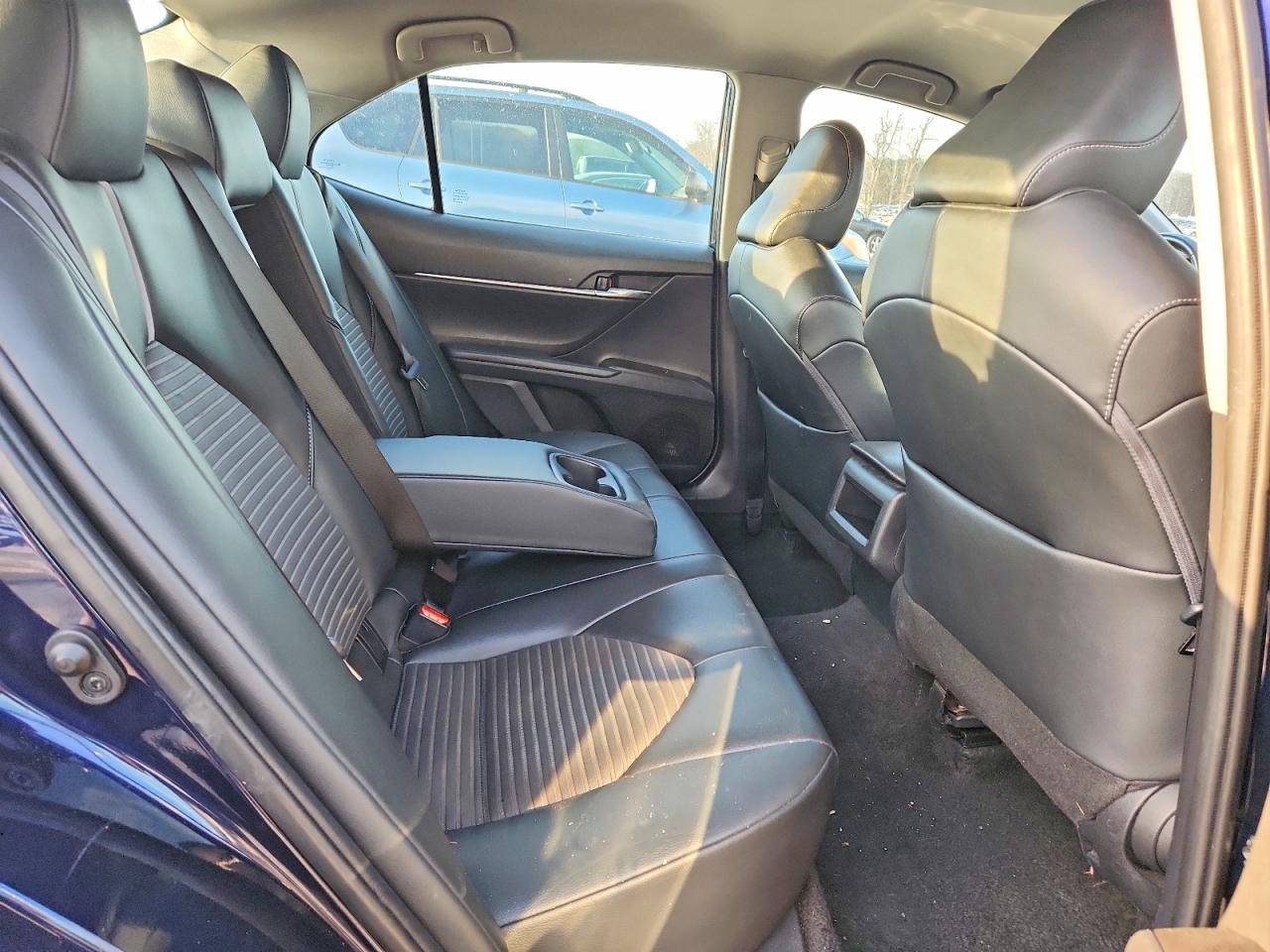 2022 TOYOTA CAMRY SE photo 10