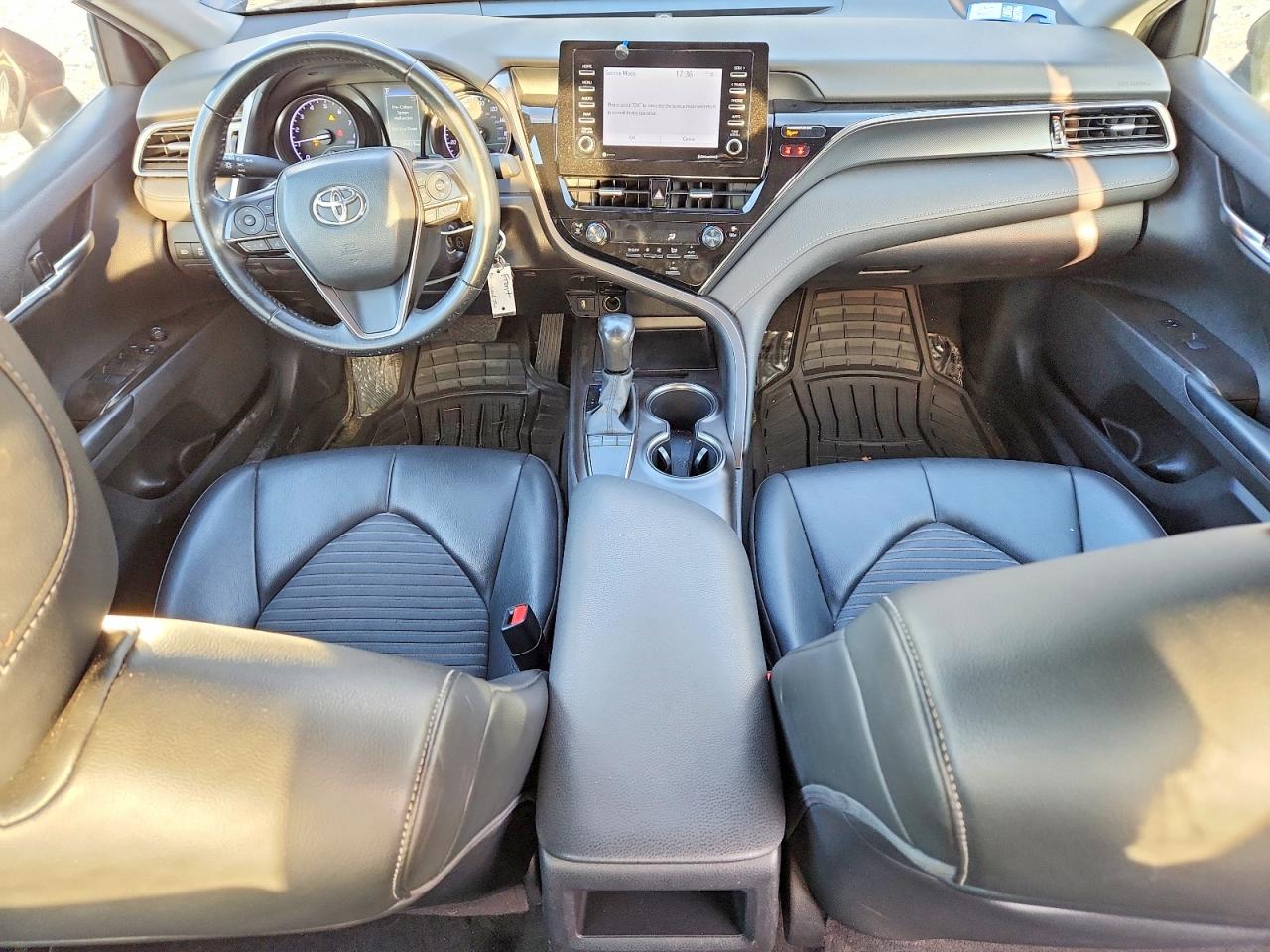 2022 TOYOTA CAMRY SE photo 8