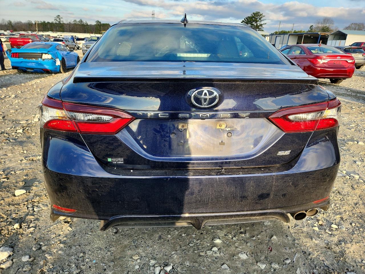 2022 TOYOTA CAMRY SE photo 6