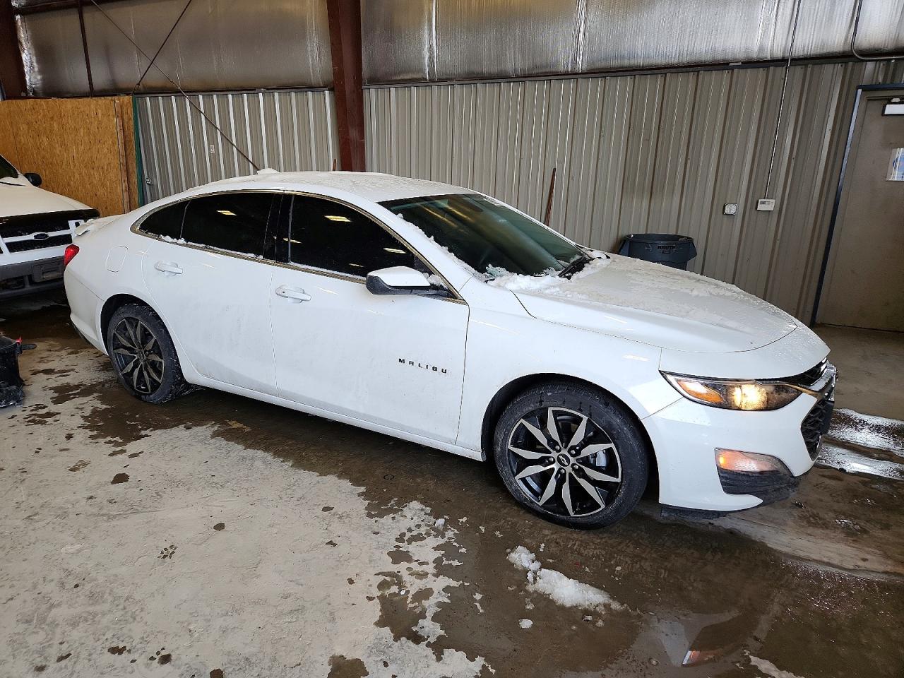 2021 CHEVROLET MALIBU RS photo 4