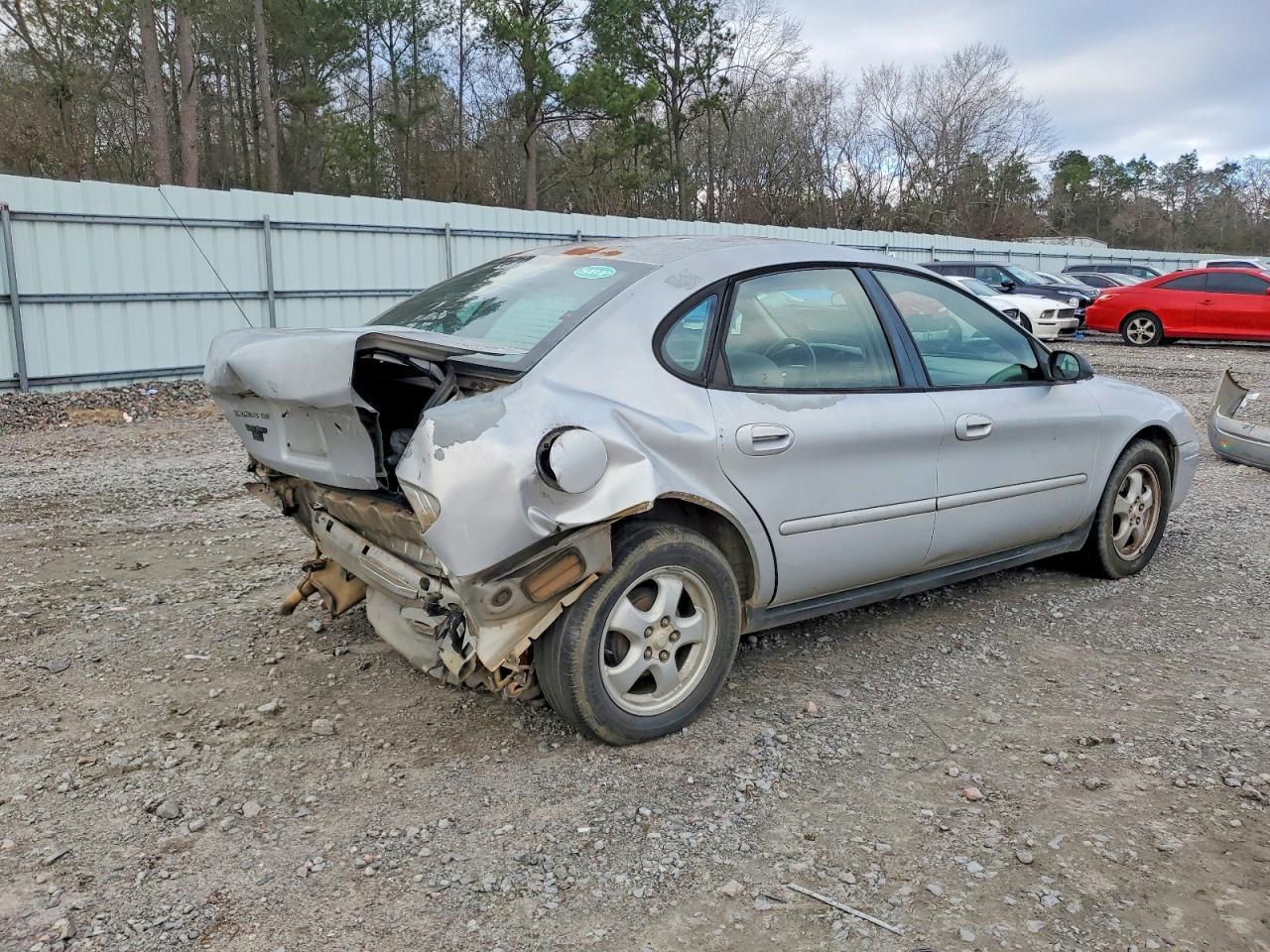 2006 FORD TAURUS photo 3