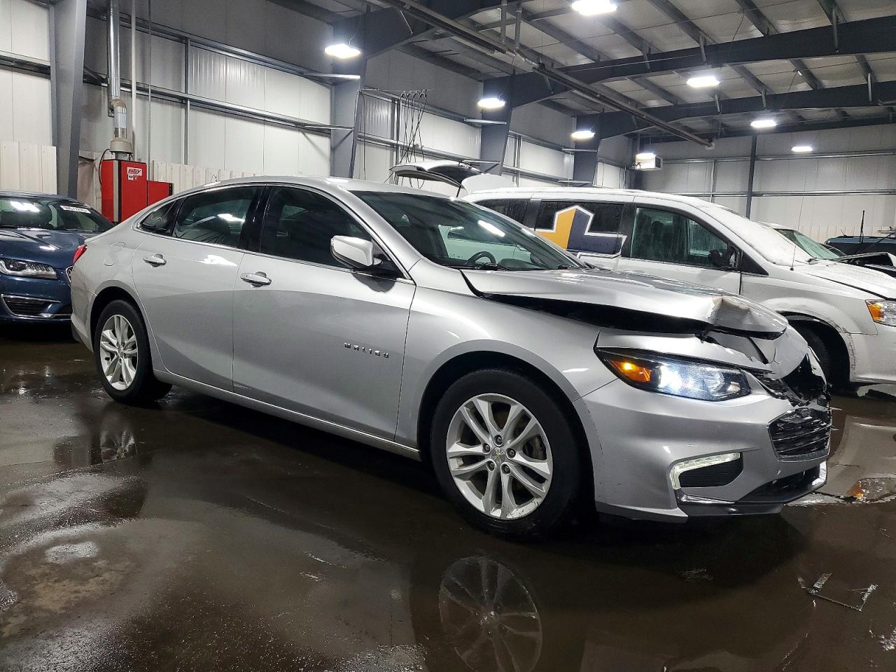 2016 CHEVROLET MALIBU LT photo 4