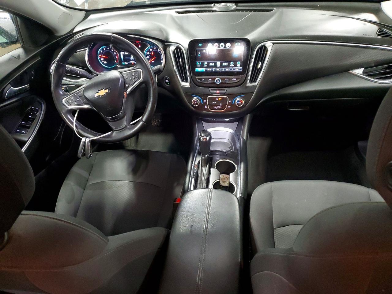 2016 CHEVROLET MALIBU LT photo 8