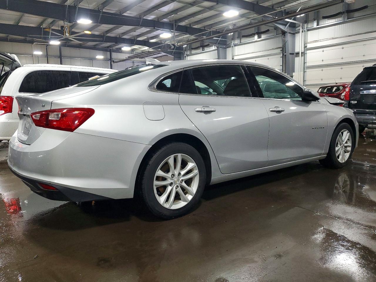 2016 CHEVROLET MALIBU LT photo 3
