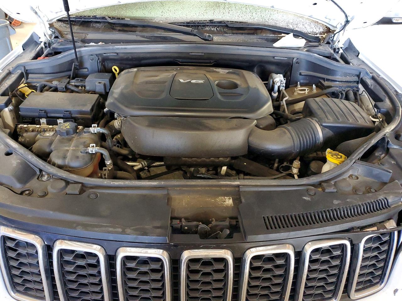 2018 JEEP GRAND CHEROKEE LIMITED photo 12