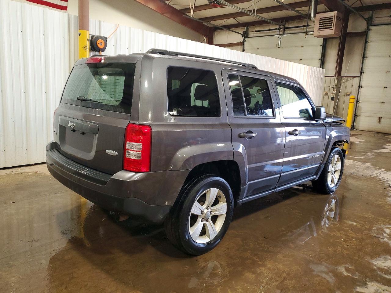 2017 JEEP PATRIOT LATITUDE photo 3