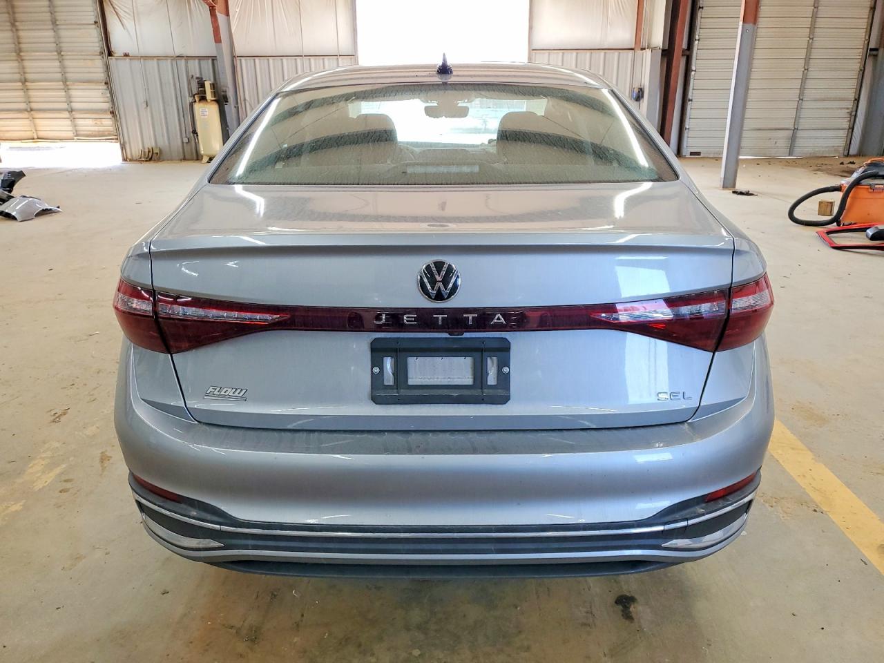 2025 VOLKSWAGEN JETTA SEL photo 6