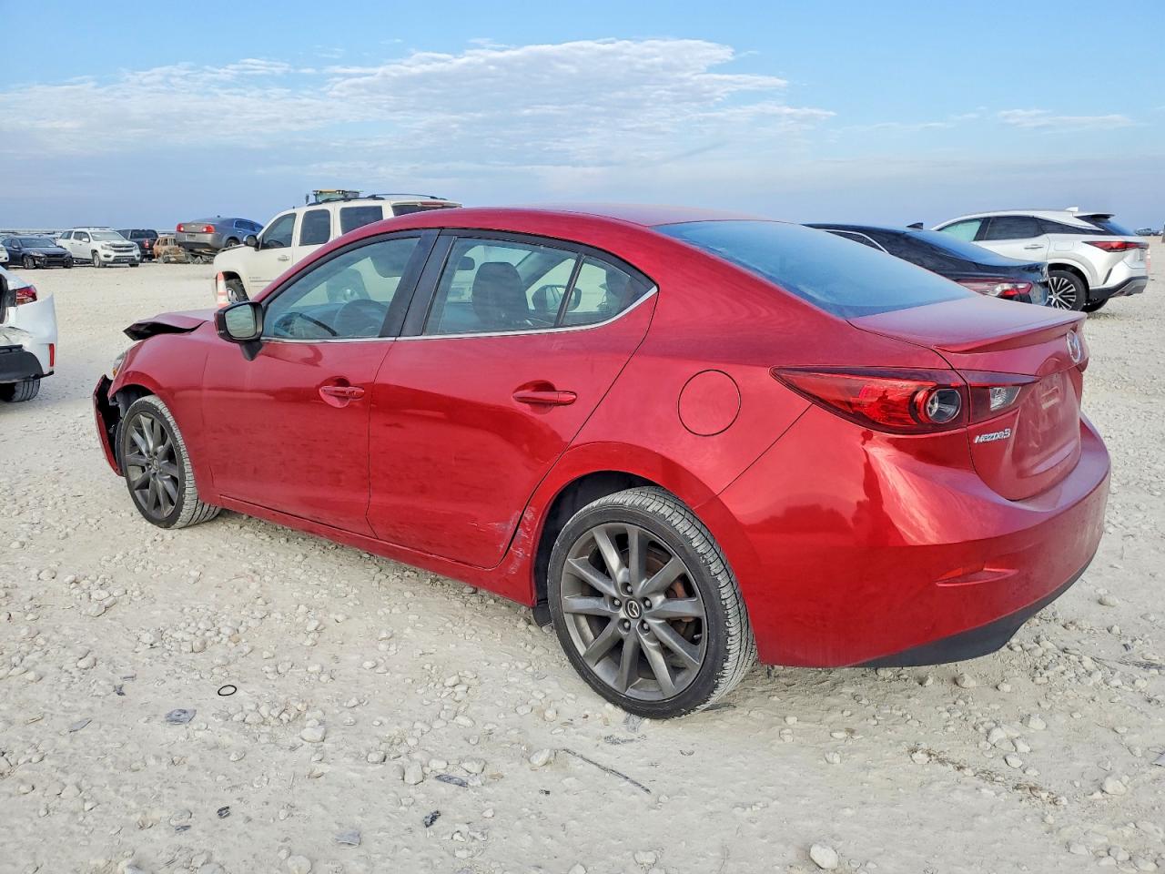 2018 MAZDA 3 TOURING photo 2