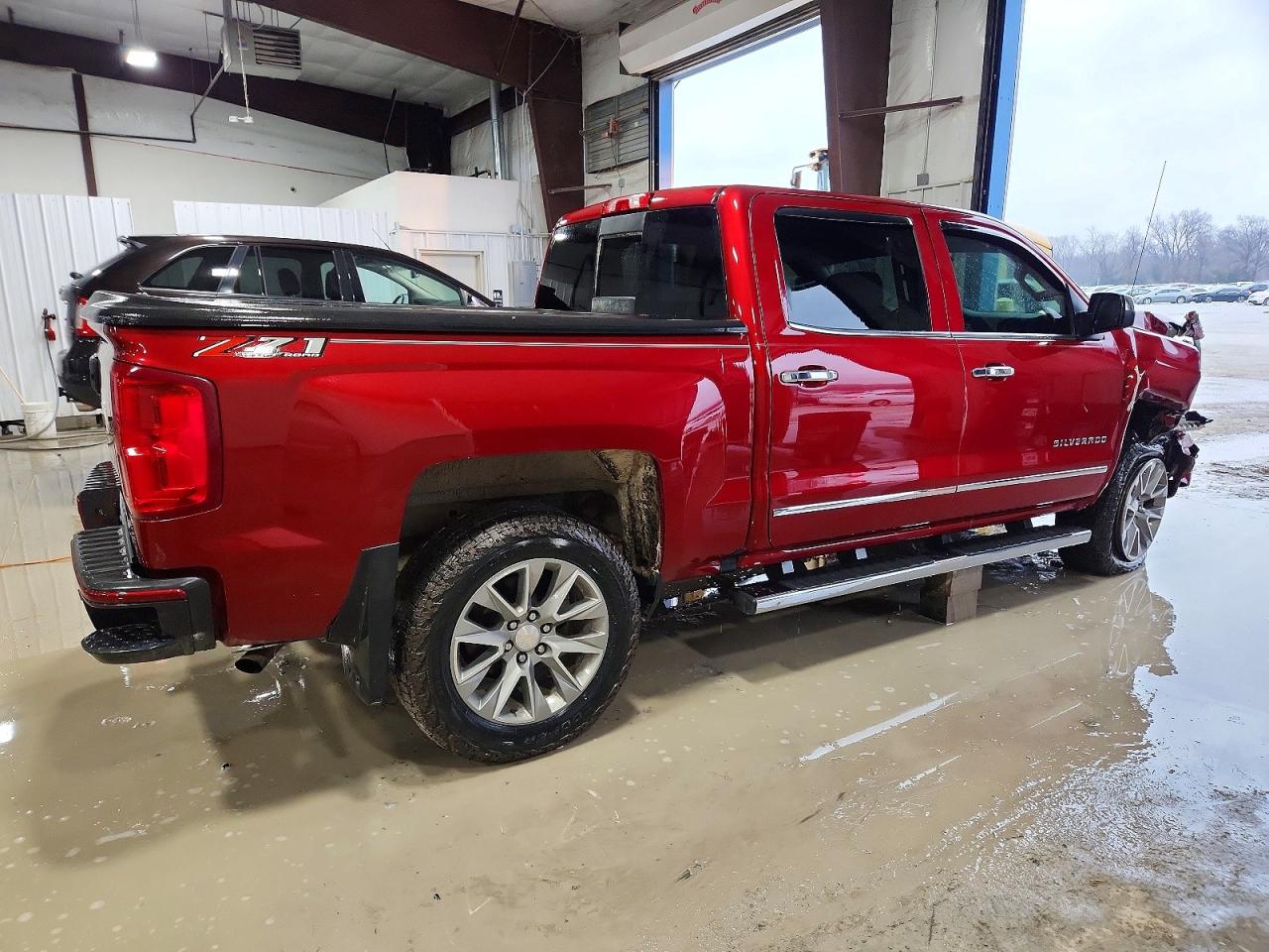 2018 CHEVROLET SILVERADO K1500 LTZ photo 3
