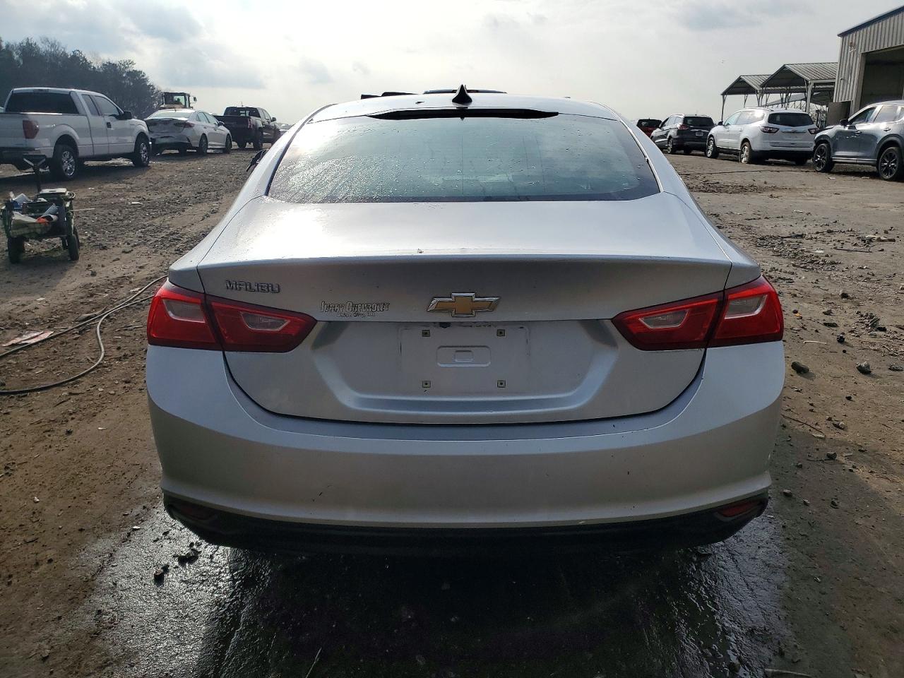 2017 CHEVROLET MALIBU LS photo 6