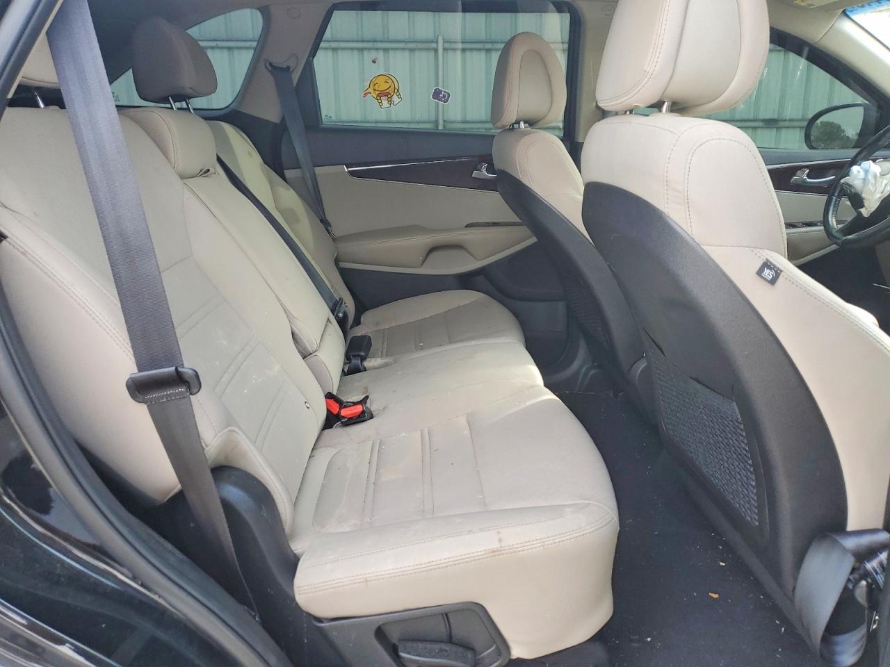 2016 KIA SORENTO LX photo 10