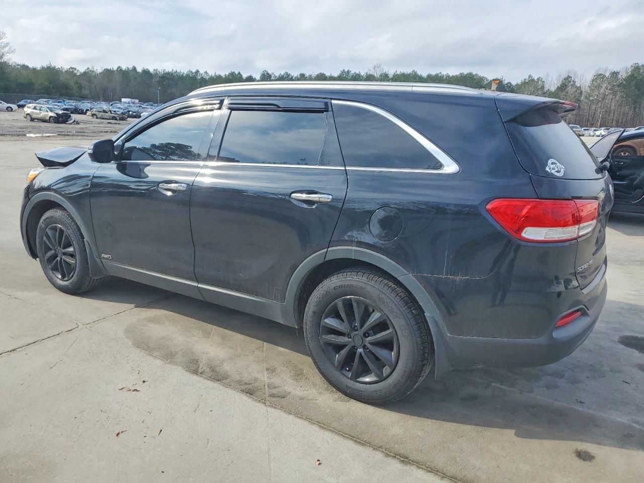 2016 KIA SORENTO LX photo 2