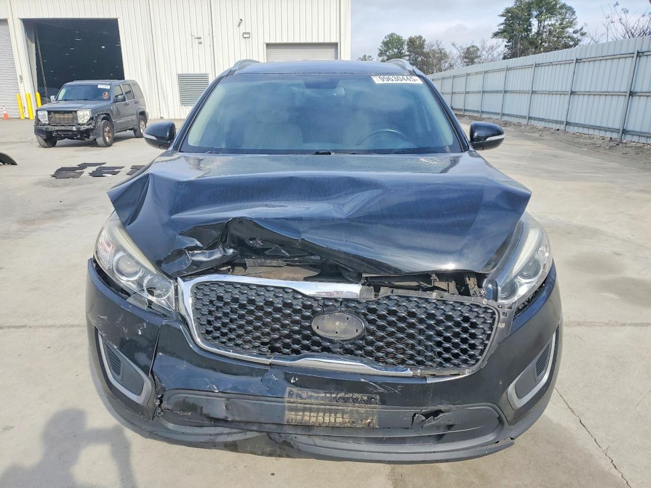 2016 KIA SORENTO LX photo 5