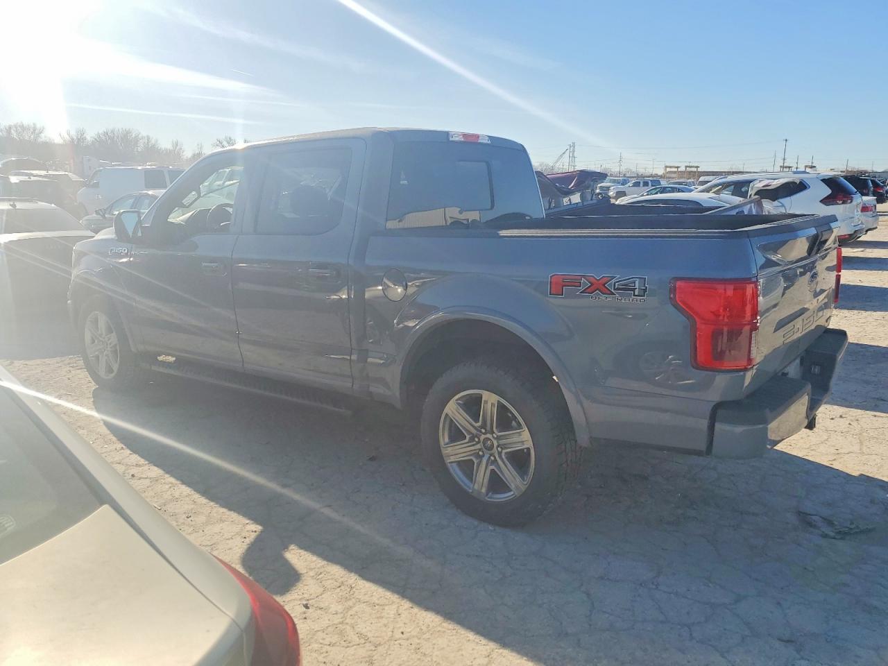 2019 FORD F150 SUPERCREW photo 2