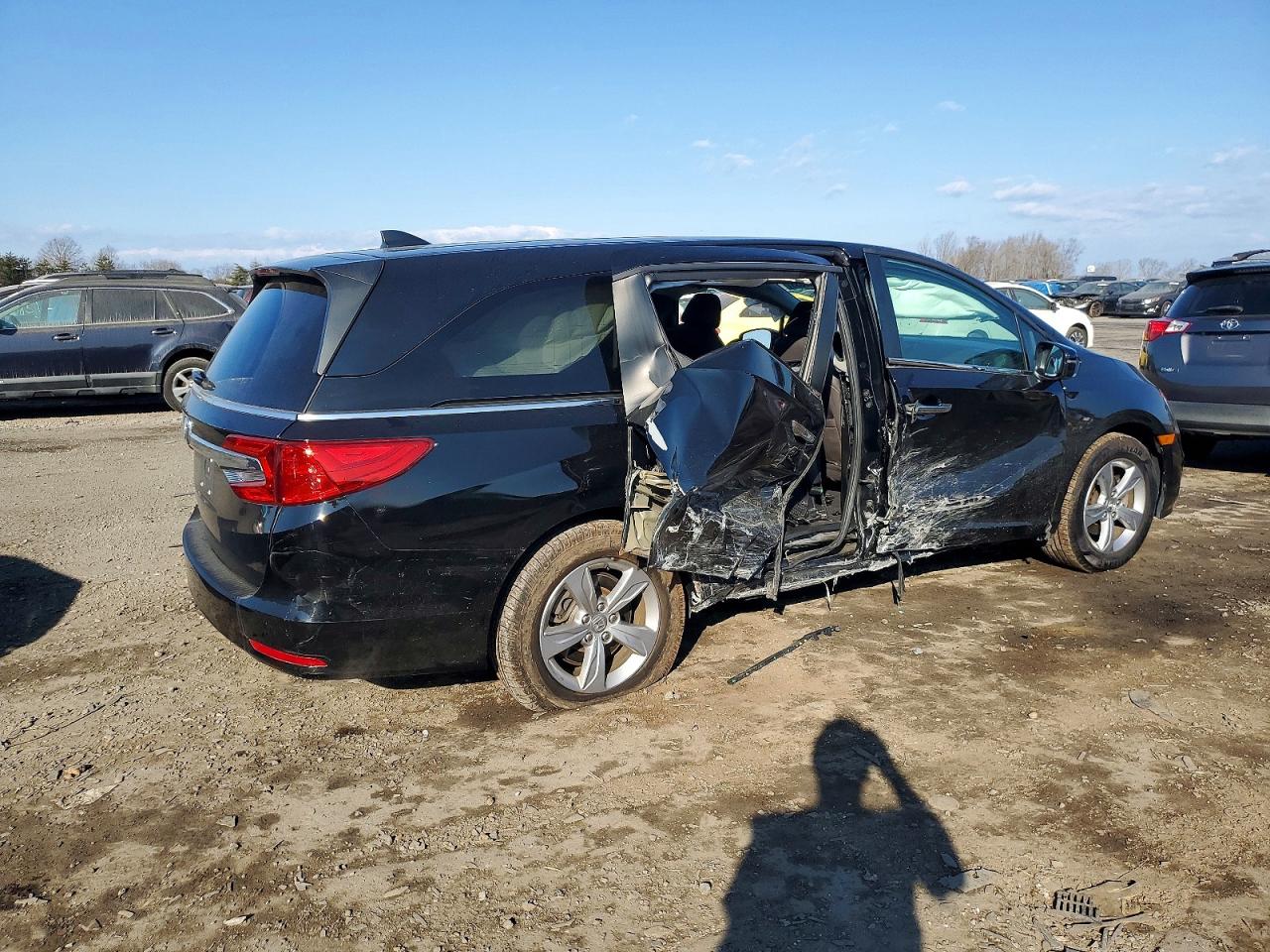 2019 HONDA ODYSSEY EXL photo 3
