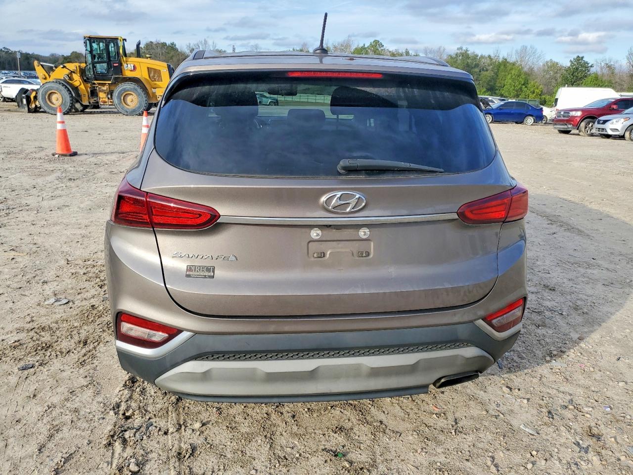 2019 HYUNDAI SANTA FE SE photo 6