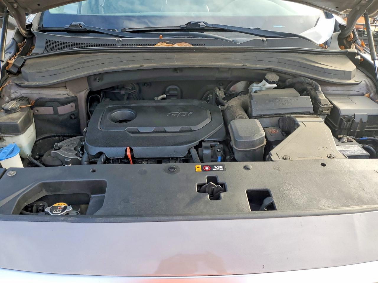 2019 HYUNDAI SANTA FE SE photo 12